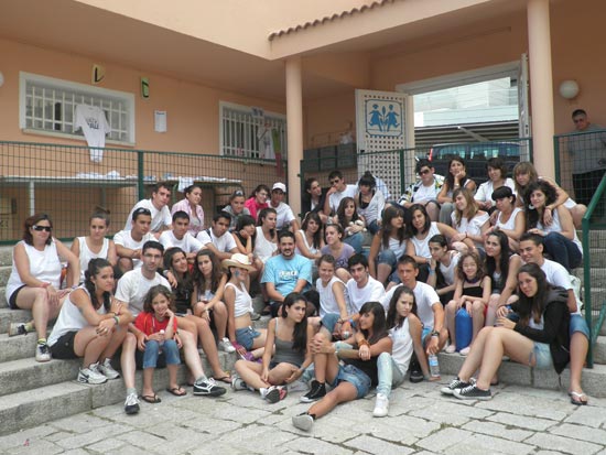 550 voluntarios